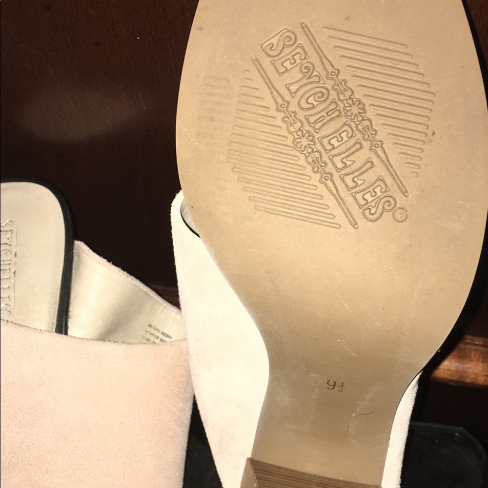 Shoes - Picture 3 of 5